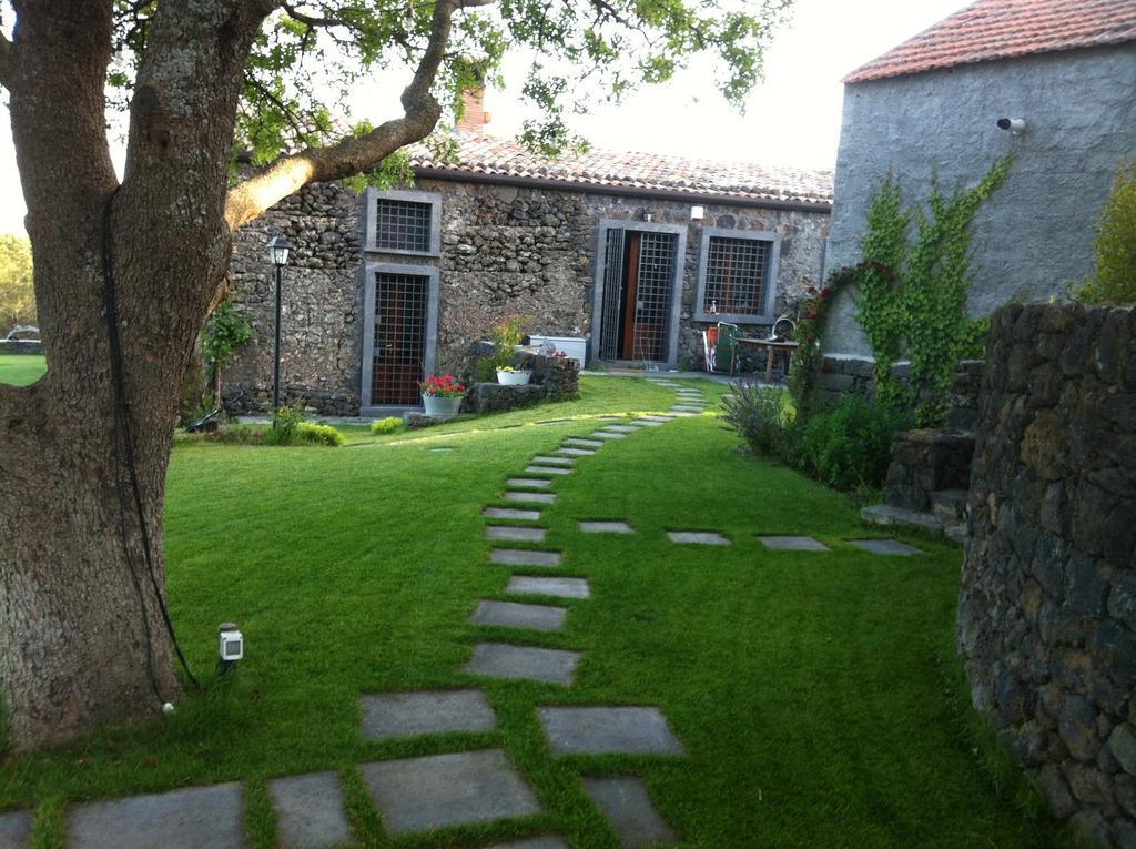 B&B Etna 1703 Belpasso Exterior photo