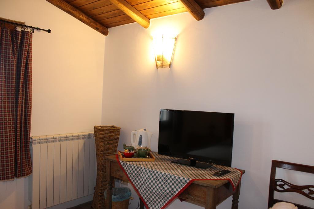 B&B Etna 1703 Belpasso Room photo