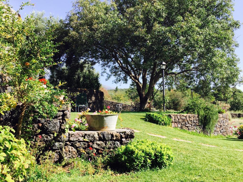 B&B Etna 1703 Belpasso Exterior photo